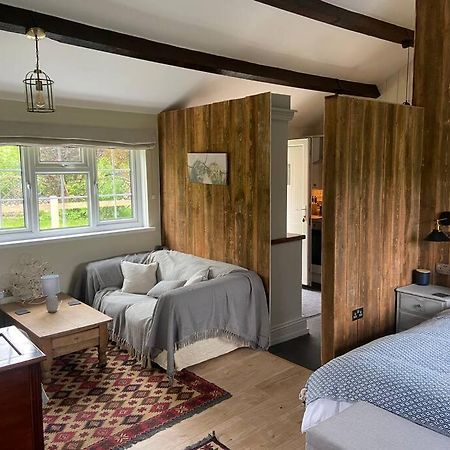 Vila Couples Getaway, With Mountain Views/Dog Friendly Crickhowell Exteriér fotografie